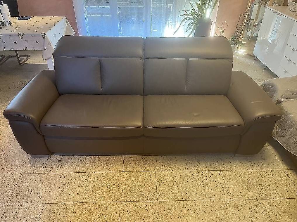 Sofas: Echtleder Sofa, Neuwertig – Gebraucht aus Niederlenz von Melo014 2