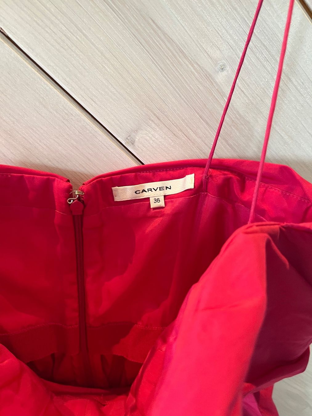 Robes et jupes: Robe Carwen 36 – Neuf (Voir description) à Estavayer-le-Lac par mcha 2