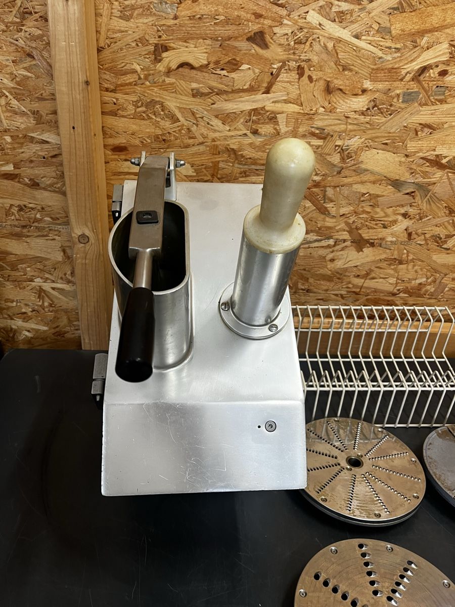 Appareils de cuisine: Gemüseschneider OMEGA mit 7 Scheiben  – D'occasion à Dittingen par Cervolino77 1