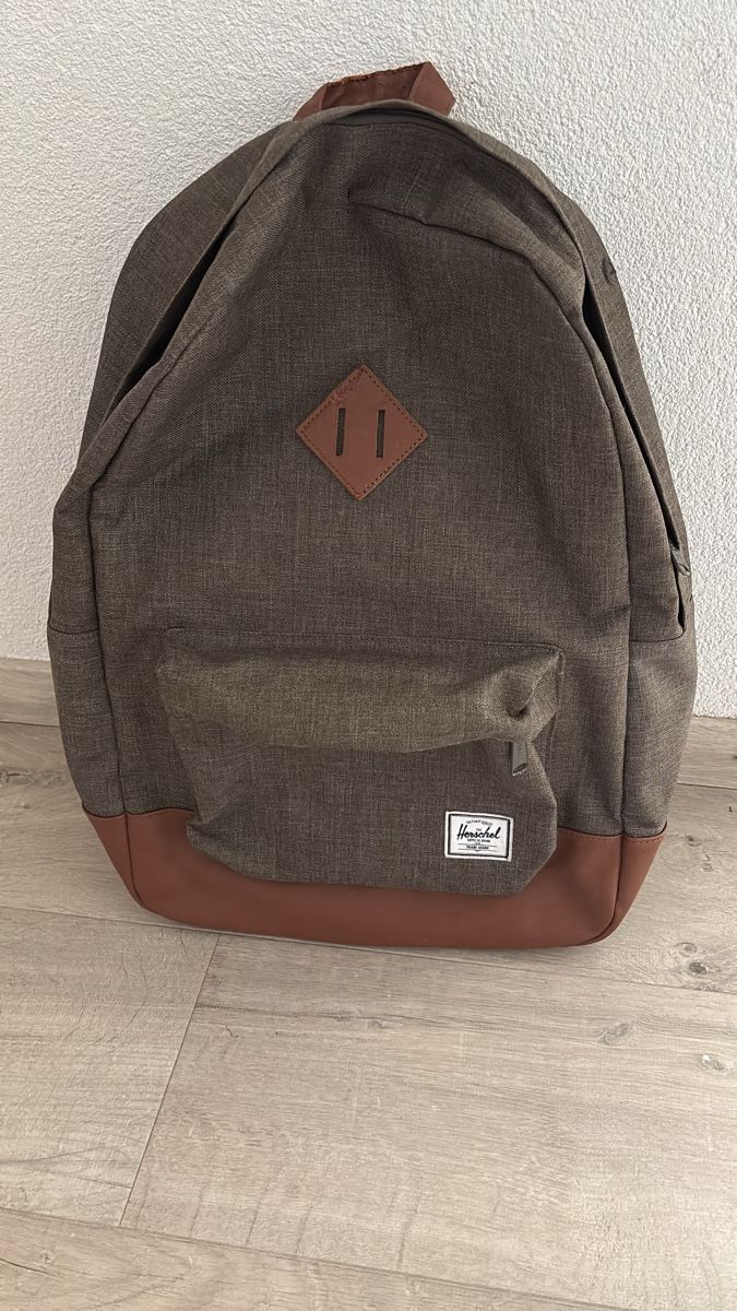 Herschel Zaini: Sac à dos  – Usato da Chapelle-s-Moudon venduto da vanesso 1