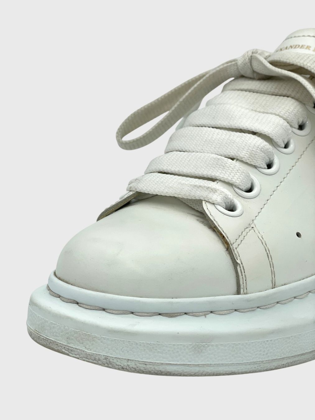 Alexander Mcqueen Damenschuhe: Alexander McQueen Oversized Platform Sneaker EU 36 Weiß – Gebraucht aus Zürich von shoe_shop 5