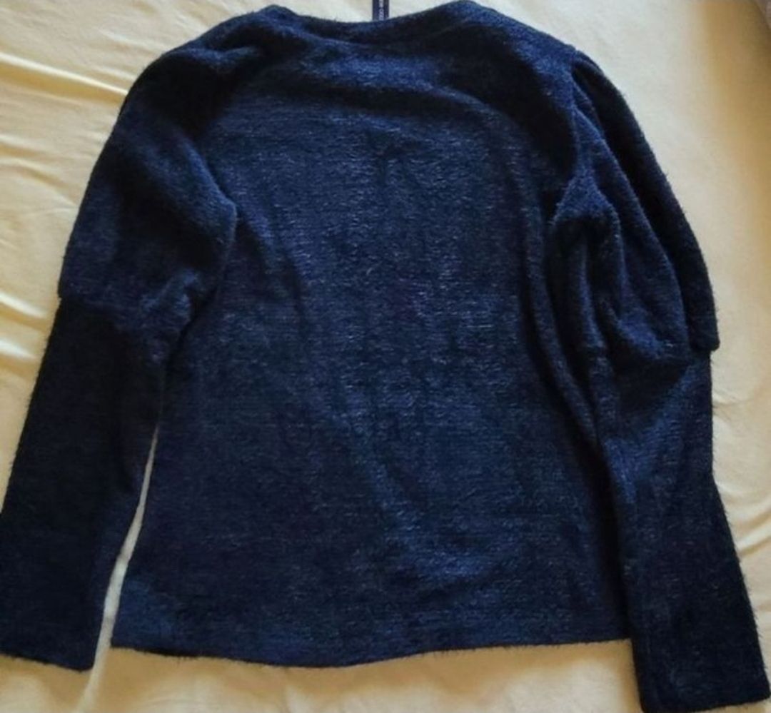 Pullover & Sweatshirts: Warmer Winter Pullover mit Puffärmel, Grösse S Top! – Gebraucht aus Zug von matomic85 1