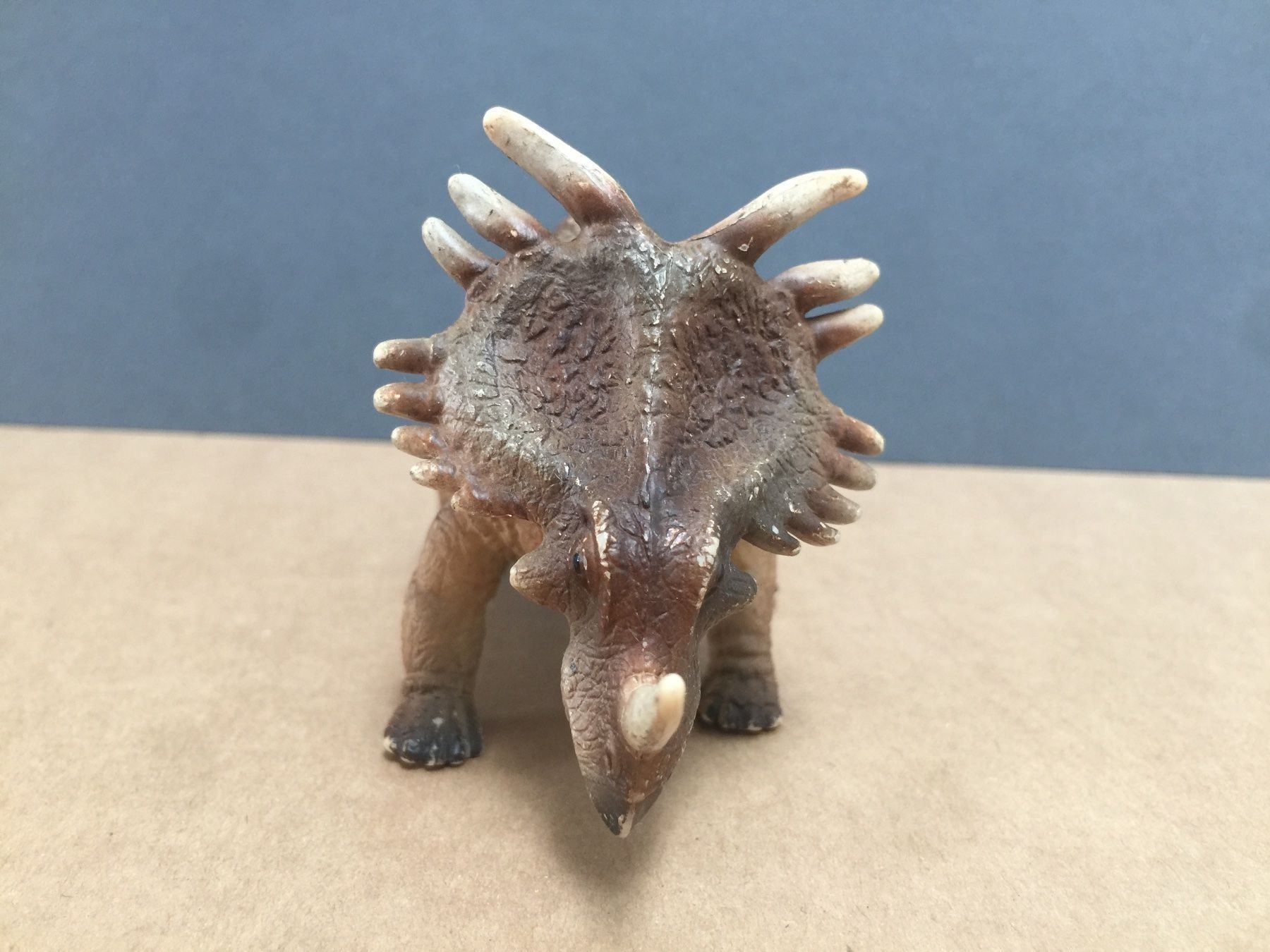 Schleich Statuette: Schleich Styracosaurus 16442 Dinosaurier – Usato da Ennetbaden venduto da mapa05 4