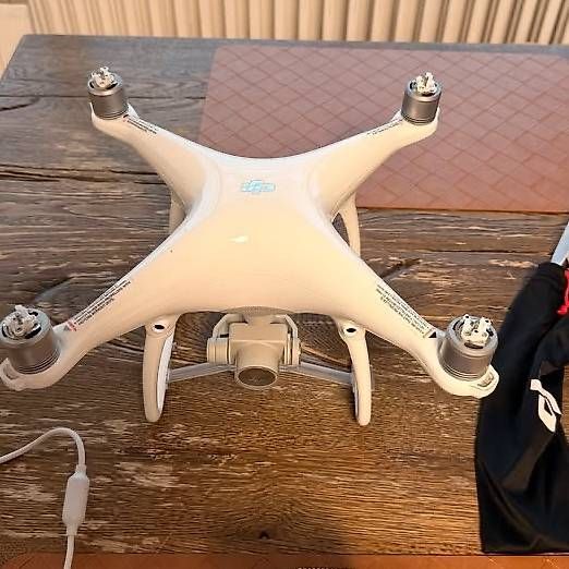 DJI Modellismo RC: Drohne DJI Phantom 4 Full Set – Usato da Baar venduto da Ensar_Kalender 4