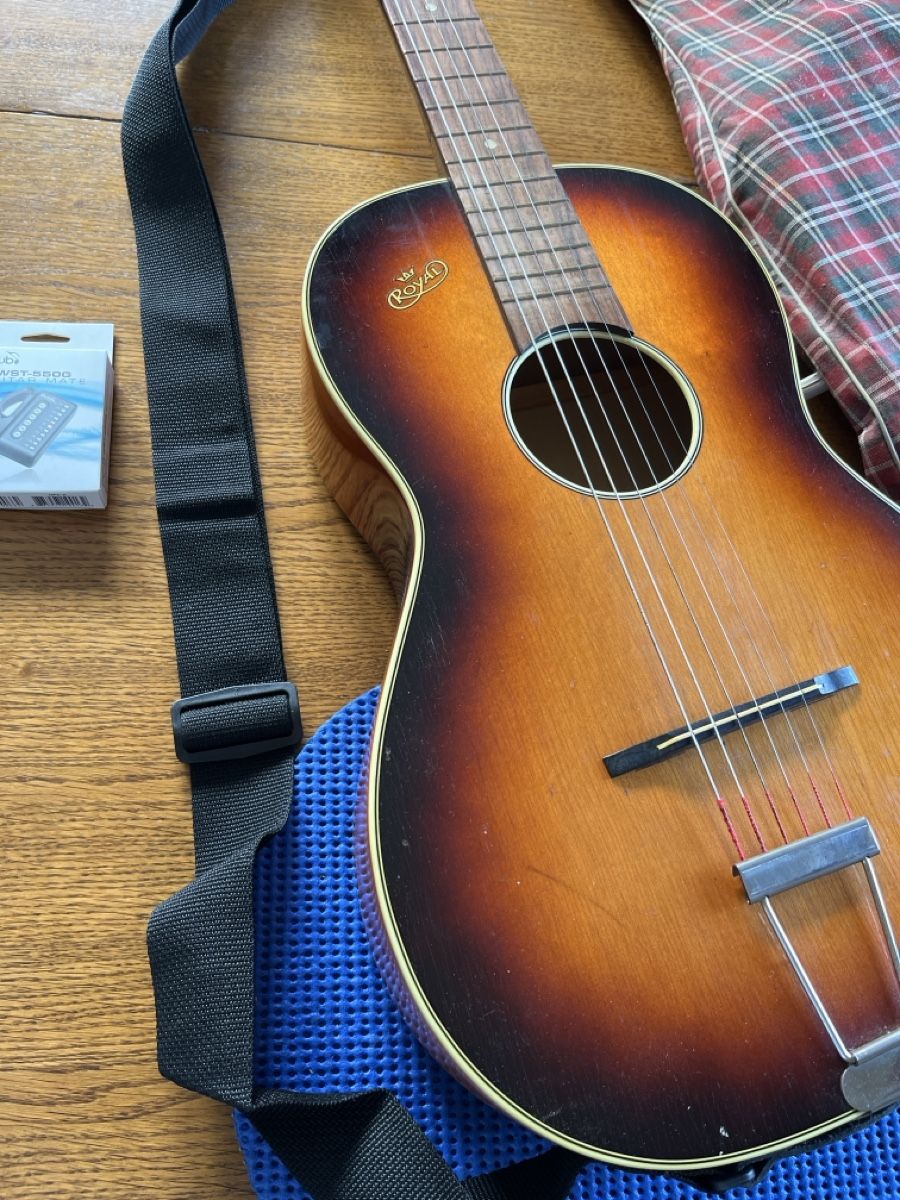 Strumenti musicali: Gitarre Royal – Usato da neuenhof venduto da cocoros 8