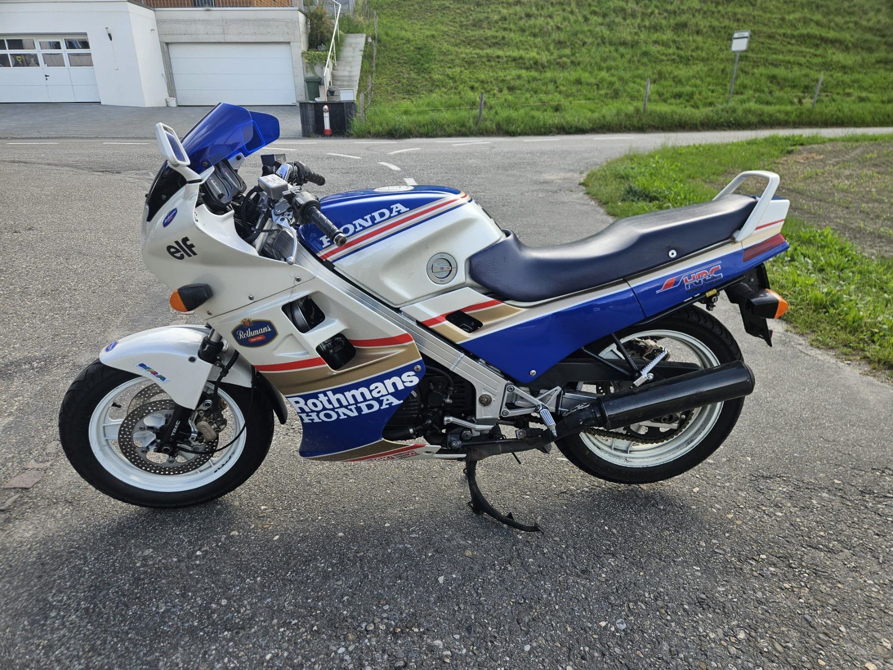 Honda Touring: Honda VFR750 RC24 – Defekt aus Riedtwil von molerie