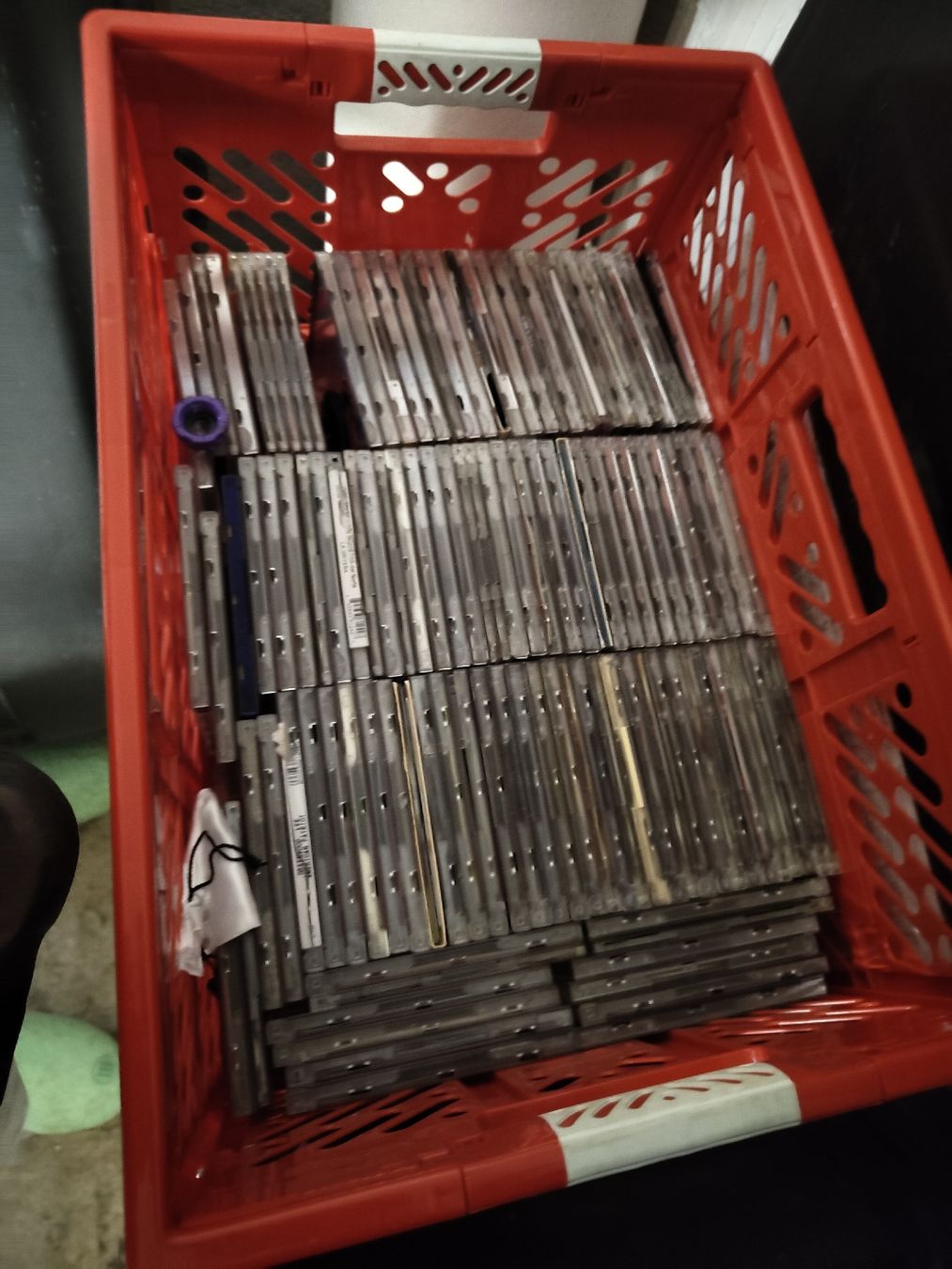 CDs: 140 CDS Music and more  – Gebraucht aus Zetzwil von FrlsNekomaJonny