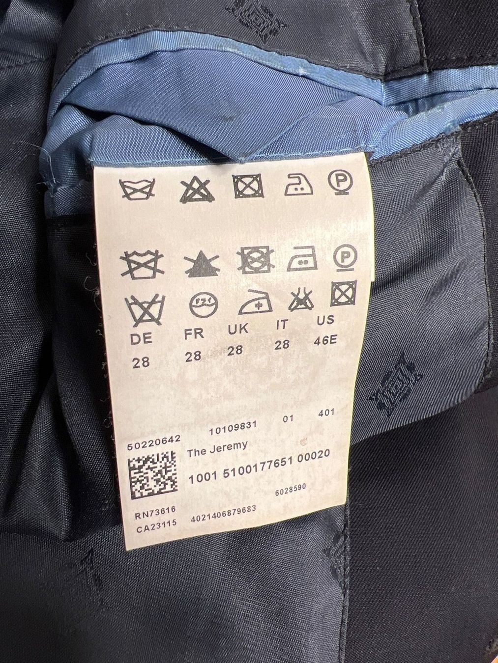 Completi: Hugo Boss Herren – Usato da Menzingen venduto da Dali2504 4