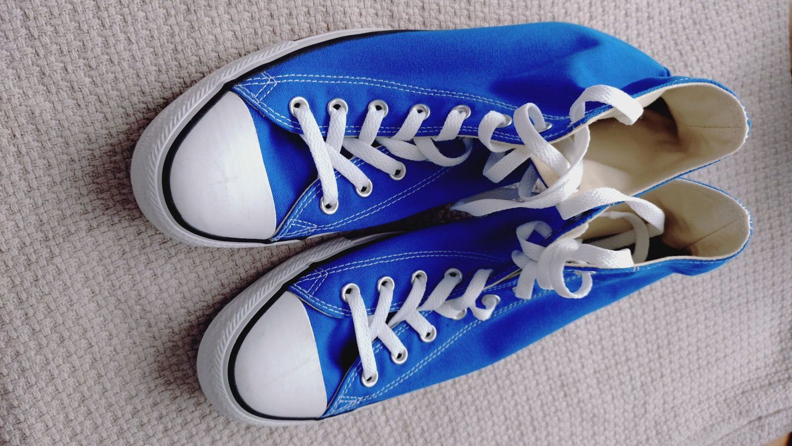 Converse Scarpe da uomo: Converse Chuck Taylor All Star Blau Gr. 44.5 – Nuovo (secondo la descrizione) da Grüningen venduto da Stargazer
