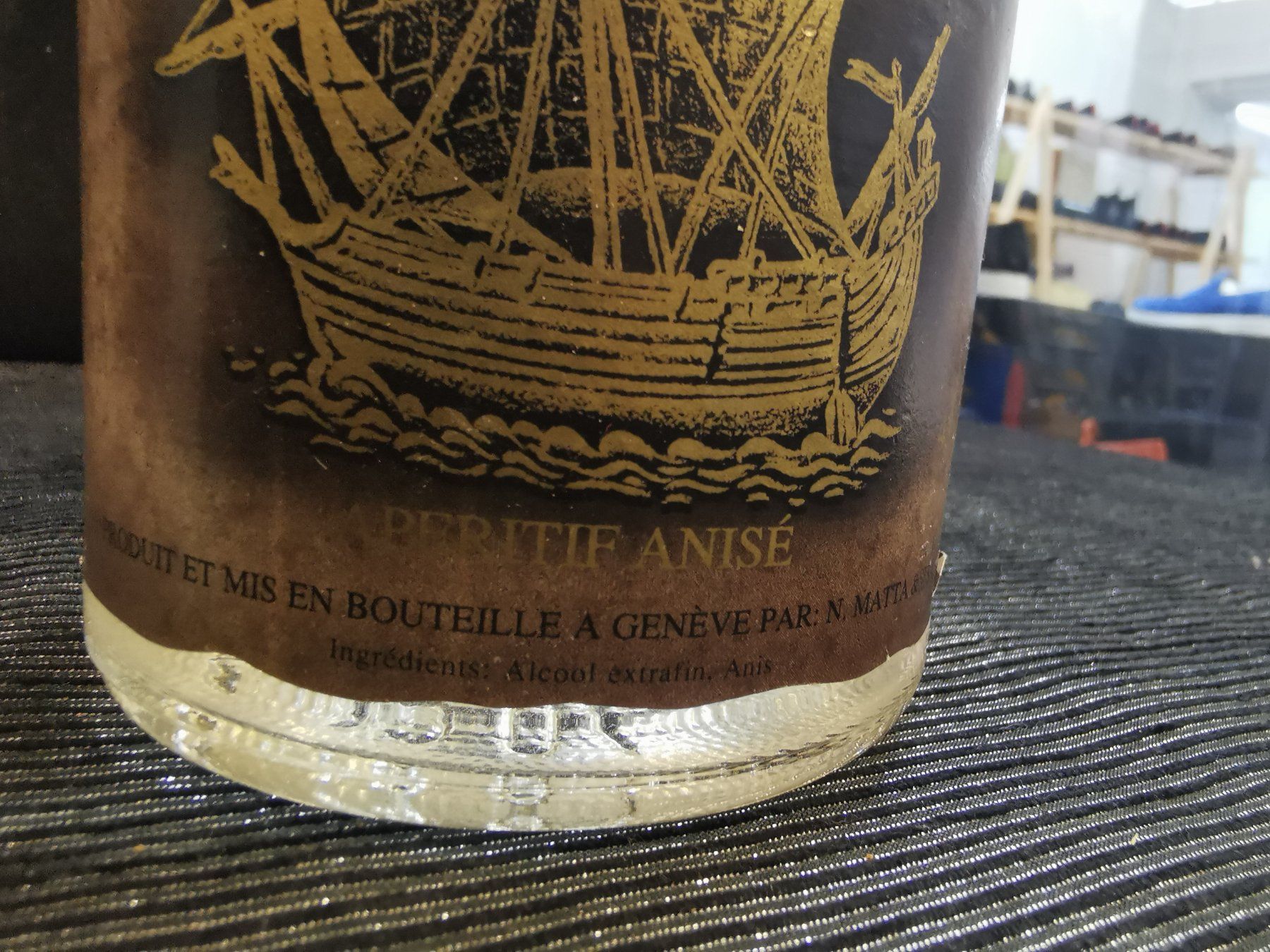 Bevande alcoliche: APÉRITIF ANISÉ ANCIENNE BOUTEILLE ENTAMÉE – Usato da Genève venduto da Leboucheoreilles 3