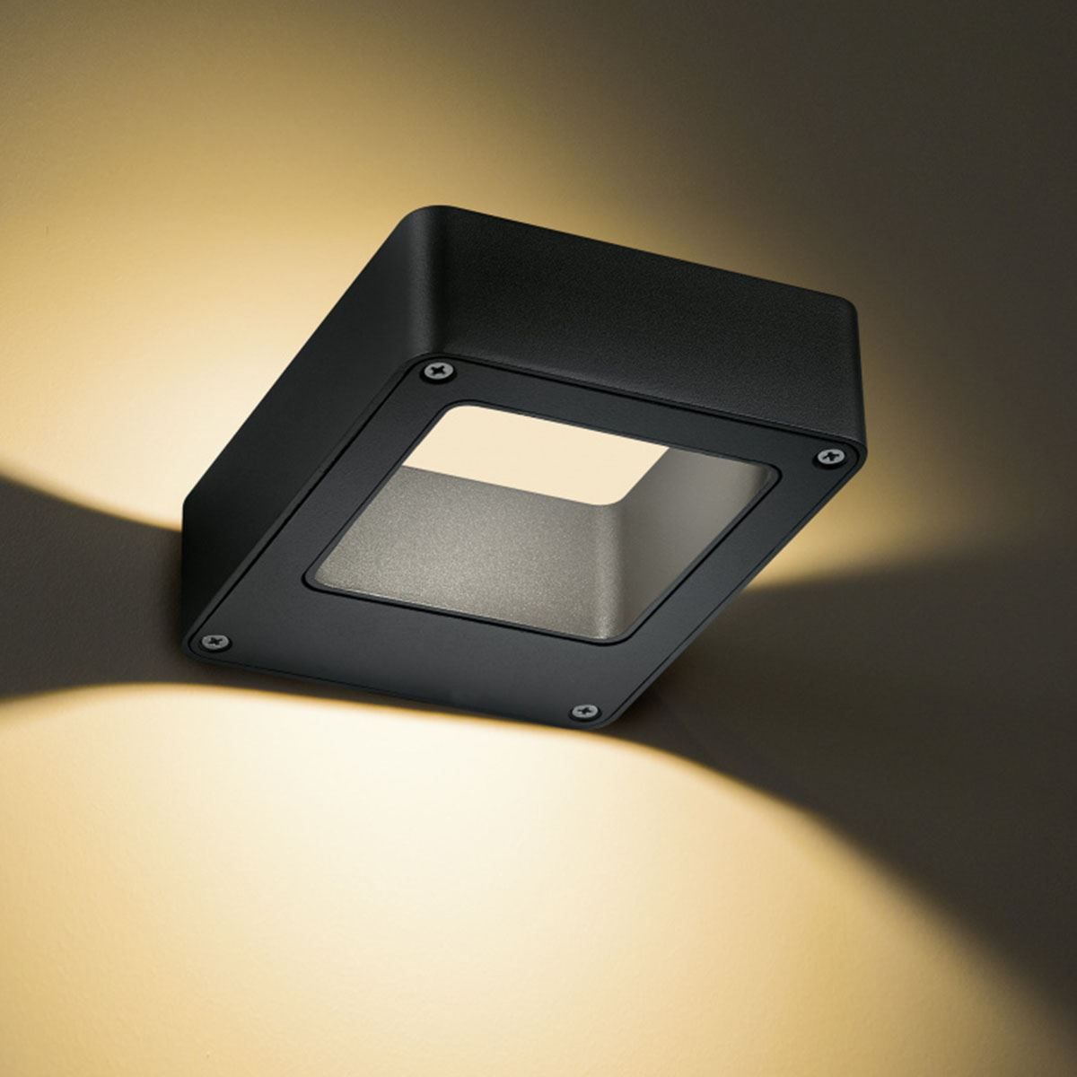 Lampade: LED Aussen Wandleuchte, 12 cm x 12 cm – Nuovo (secondo la descrizione) da Kreuzlingen venduto da Smart-Light