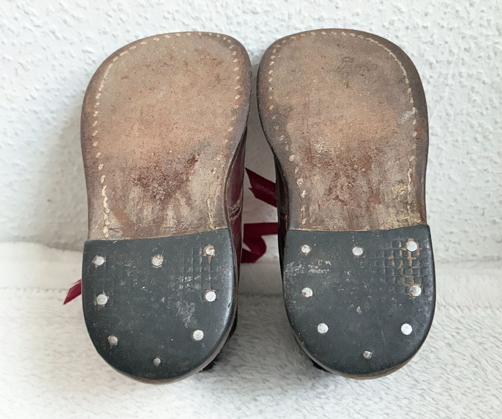 Scarpe per ragazzi: Antike Leder Kinderschuhe, Dunkelbraun – Usato da Kloten venduto da Nephty 3