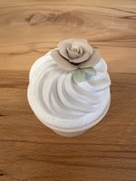 Rosen Schmuckdose aus Porzellan, handgefertigt