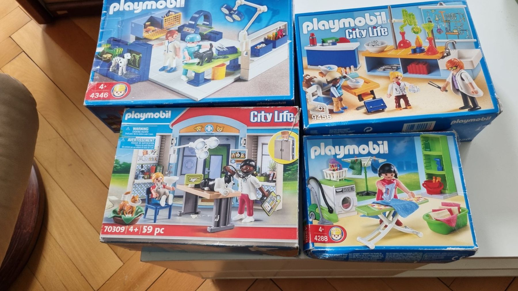Playmobil Spielhäuser: Playmobil – Gebraucht aus La Chaux-de-Fonds von mikilo1
