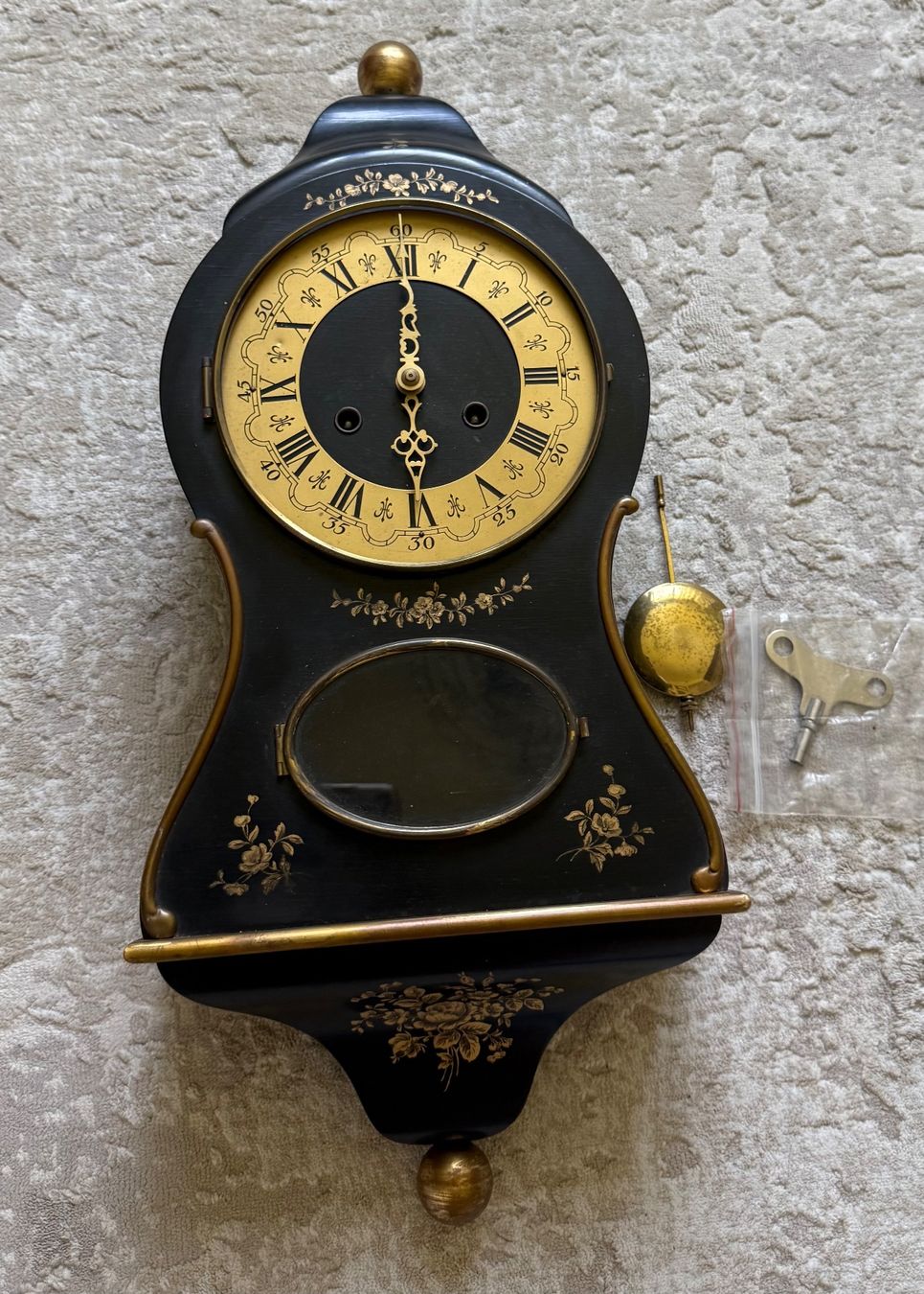 Orologi da terra & Orologi da parete: Neuchâteloise Pendule (Wanduhr) – Usato da Wohlen AG venduto da homecollectivech