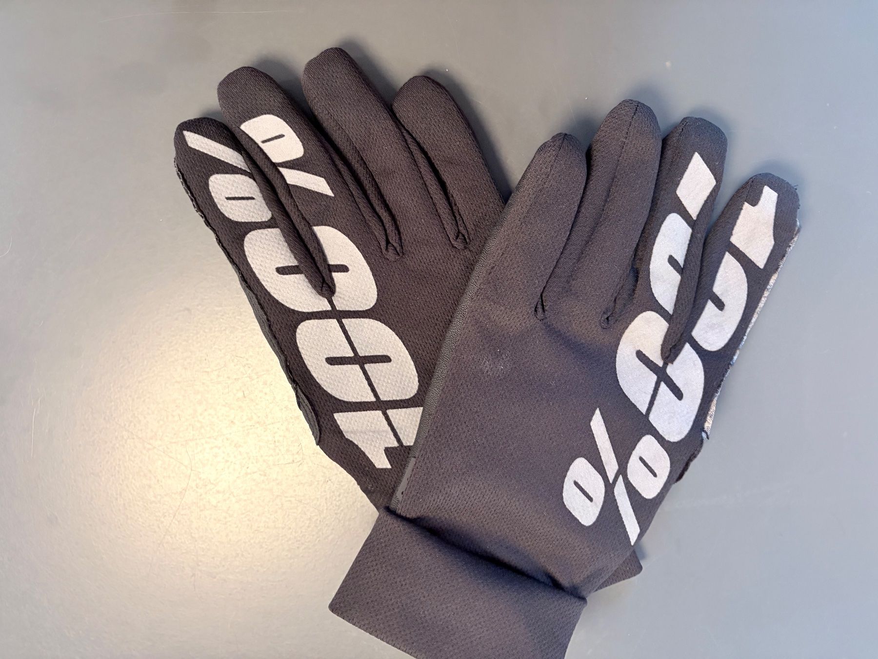 Altri accessori da uomo: 100Percent Hydromatic Handschuhe, wasserfest – Usato da Zürich venduto da thj_8nf6 1