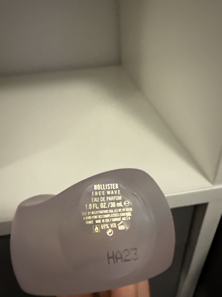 Hollister Parfum & Eau de Toilette: Hollister Parfüm – Gebraucht aus Würenlingen von agn_xs7b 1