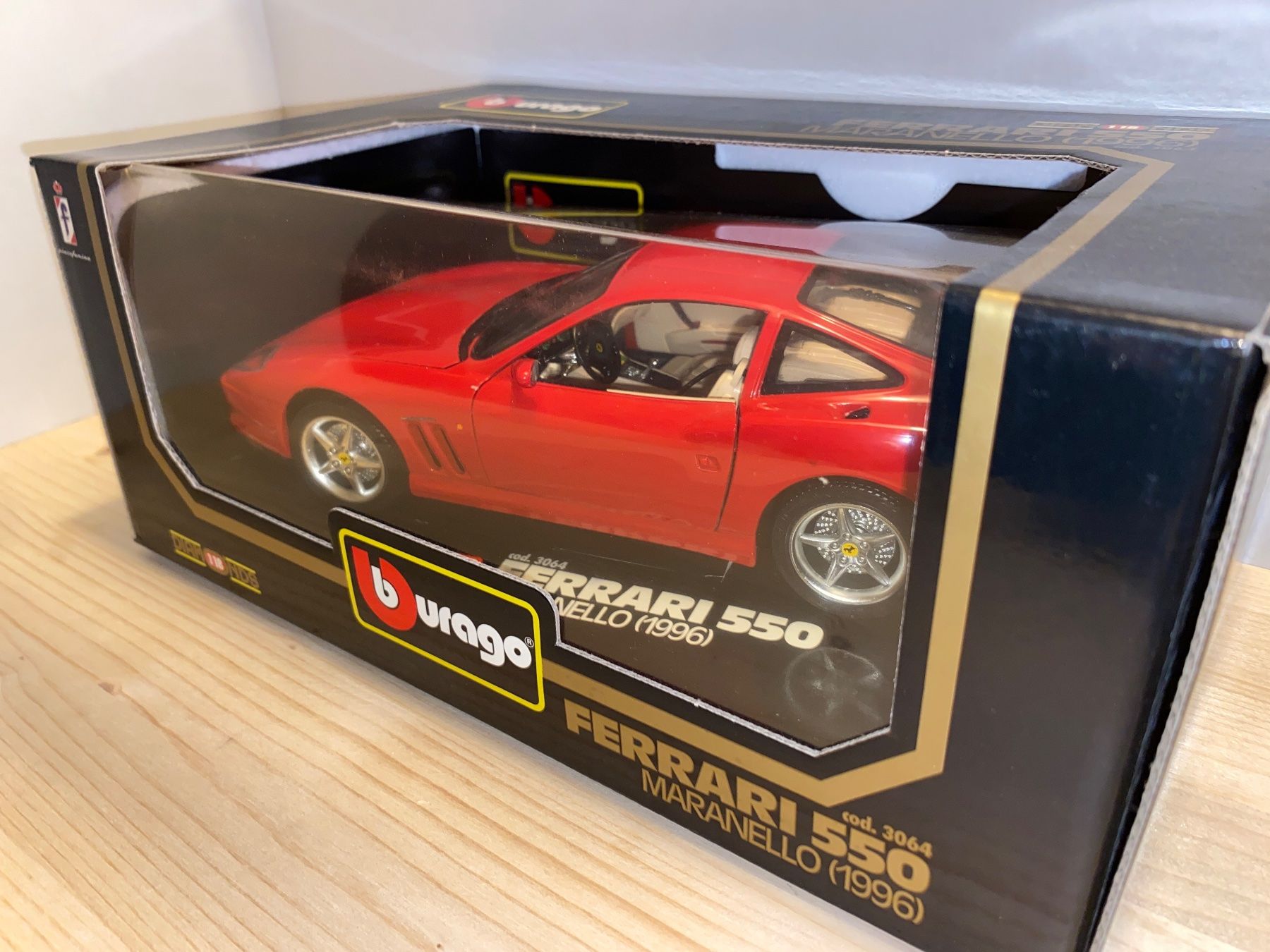 Ferrari Modellini d'auto: Ferrari 550 Maranello 1/18 – Nuovo (secondo la descrizione) da Wohlen AG venduto da PrivatSammlung 1