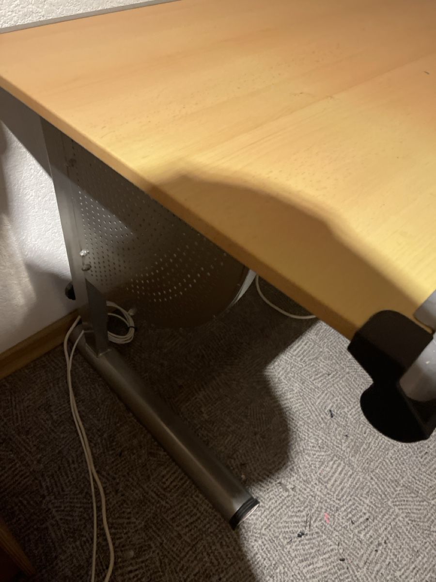 Bureaux: Schreibtisch  – D'occasion à Niederbipp par nad_6xxy 1