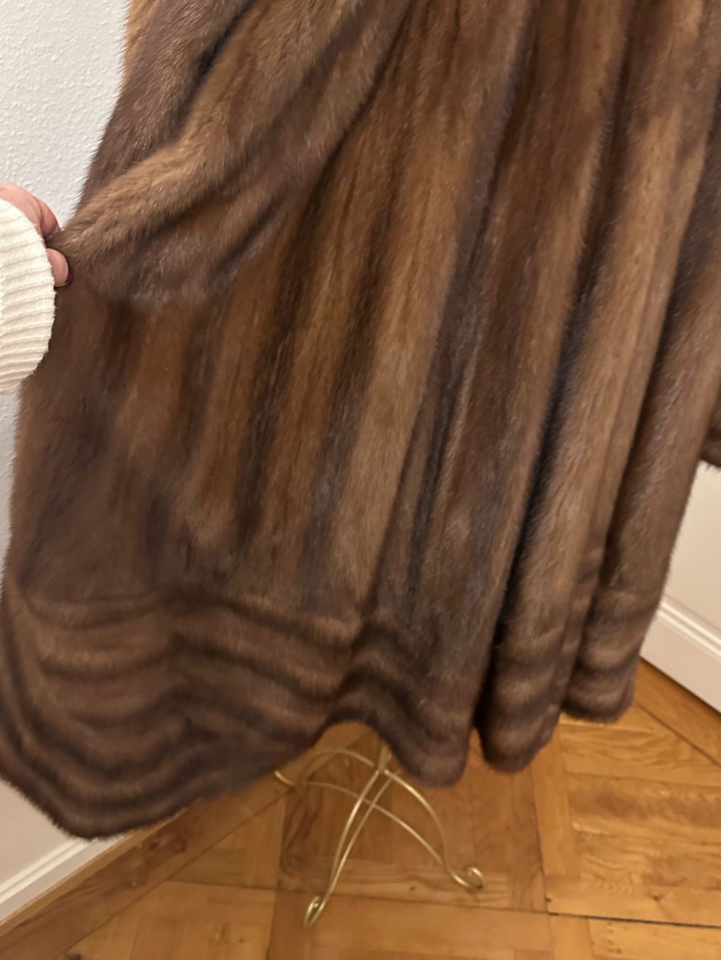 Nerz Mäntel: Wunderschöner Nerzmantel edel Nerz Visone Gr 42/44/46 – Gebraucht aus Basel von Blausara707 7