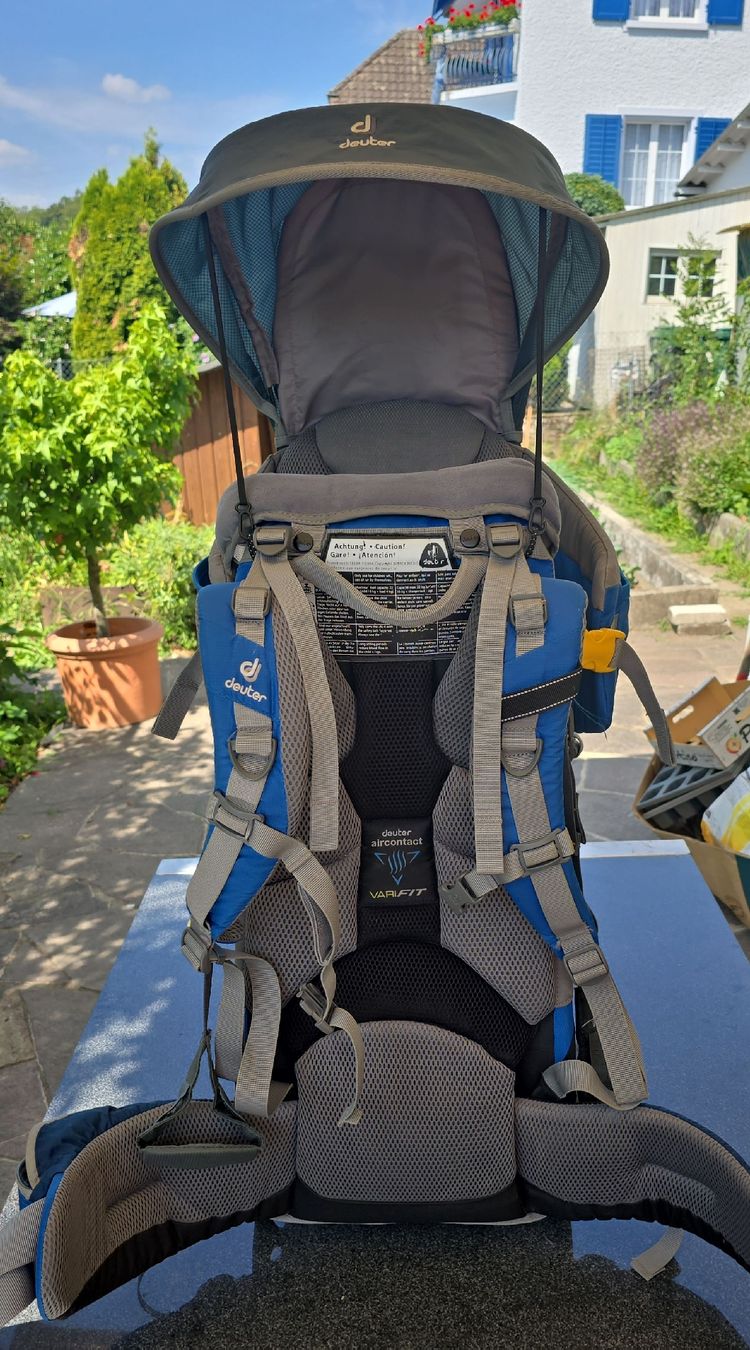 Deuter Marsupi portabebè: Deuter Kindertrage blau Kid Comfort 2 – Usato da Niedergösgen venduto da TuTGuT
