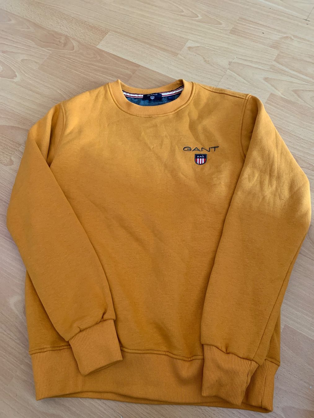 Pulls & Sweat-shirts: Joli pull neuf homme taille M-L – D'occasion à MEYRIN par Gwendo10