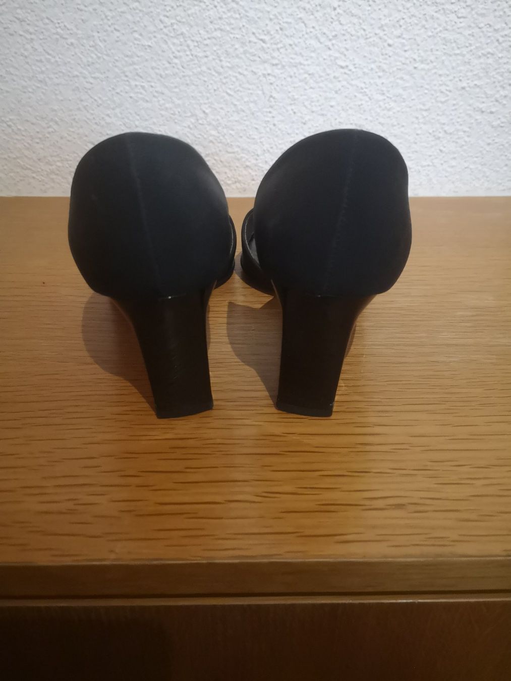 Scarpe da donna: Damenschuh – Usato da Lostorf venduto da rubileo 1