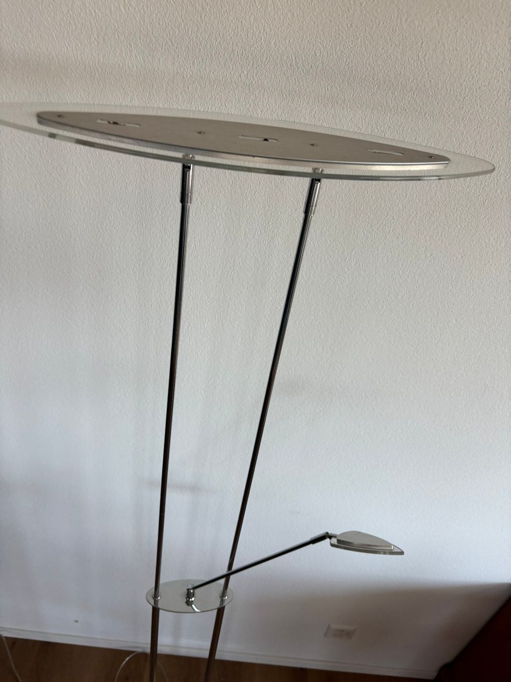 Lampes: LED Stehlampe – D'occasion à Safnern par bahape 1