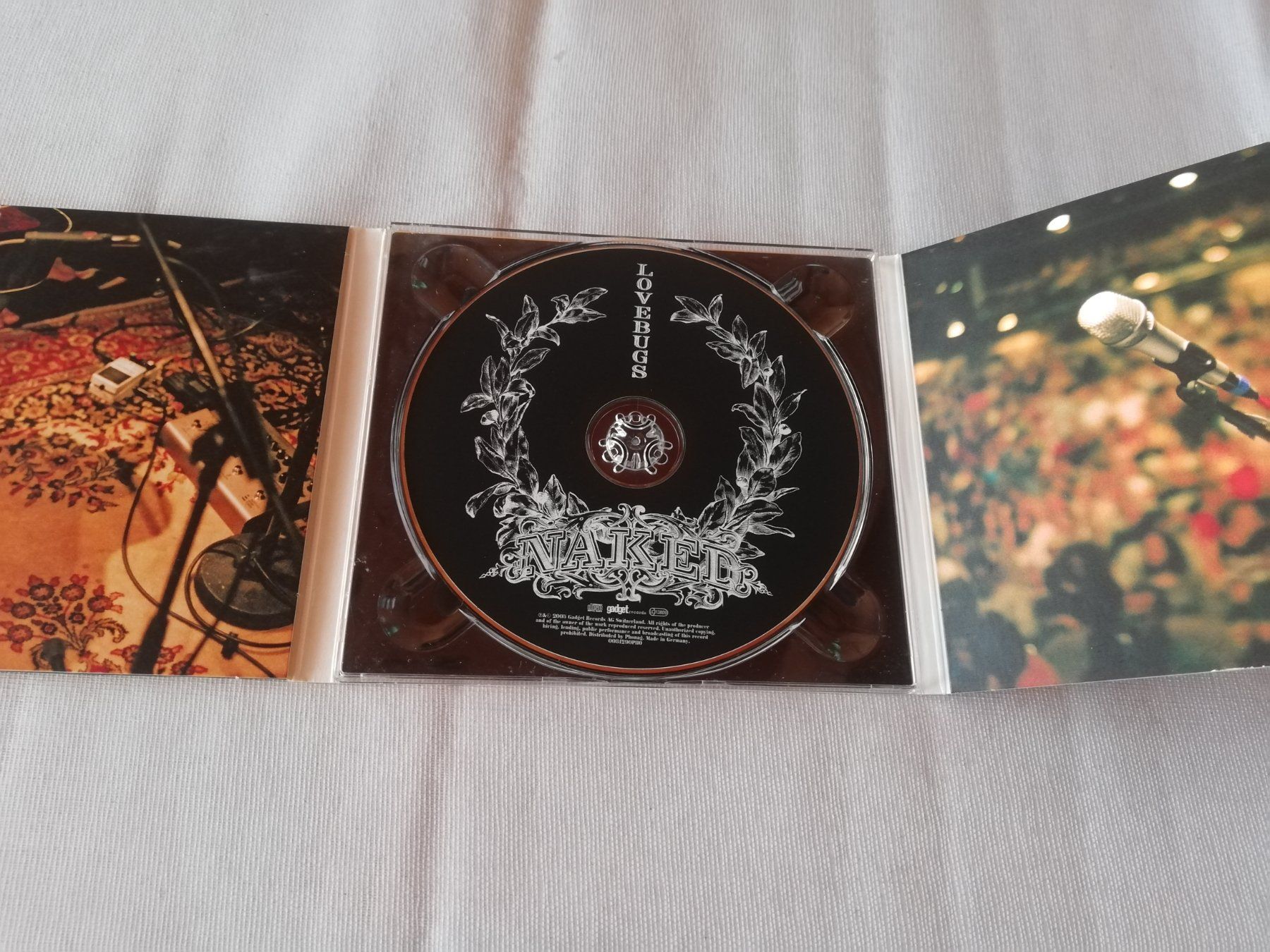 CD: LOVEBUGS - NAKED – Usato da Bern venduto da Vinylsound.ch 2
