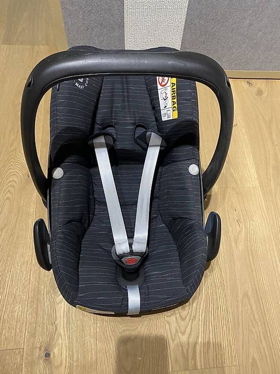 Sièges auto: Maxi Cosi Pebble Plus Babyschale, guter Zustand – D'occasion à Bottmingen par tho_9fnc