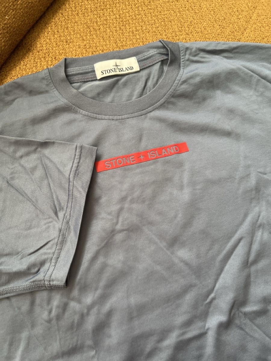 Stone Island T-shirt: STONE ISLAND T-Shirt – Usato da Rüschlikon venduto da Joma80