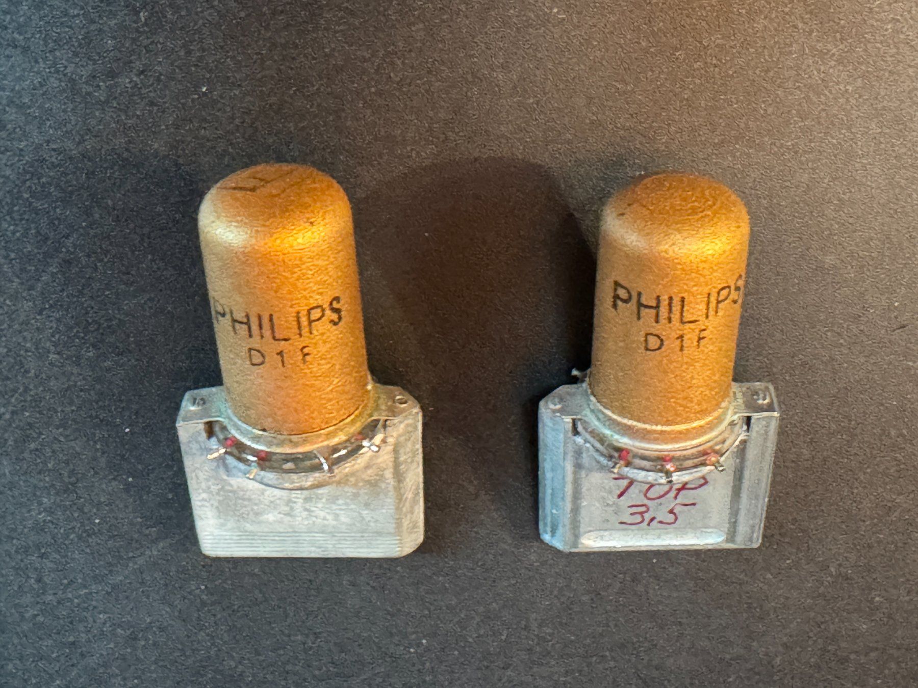 Technique de radiocom: Spezialröhre Philips D1F – D'occasion à Ins par funkflieger