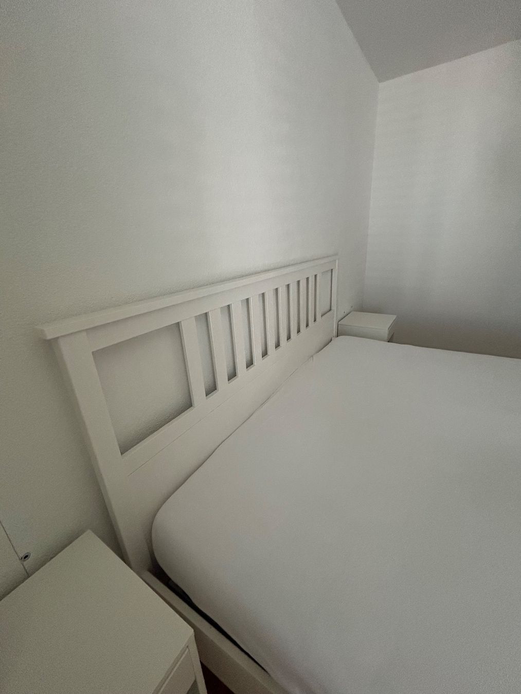 Ikea Letti: BETTGESTELL HEMNES 180x200 – Usato da Lenzburg venduto da nina321 1