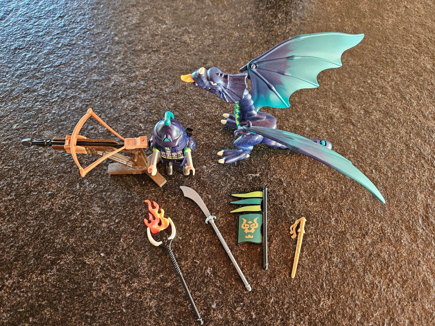 Playmobil Spielzeuge: Playmobil 5484 Panzerdrache mit Krieger – Gebraucht aus Gontenschwil von regentag