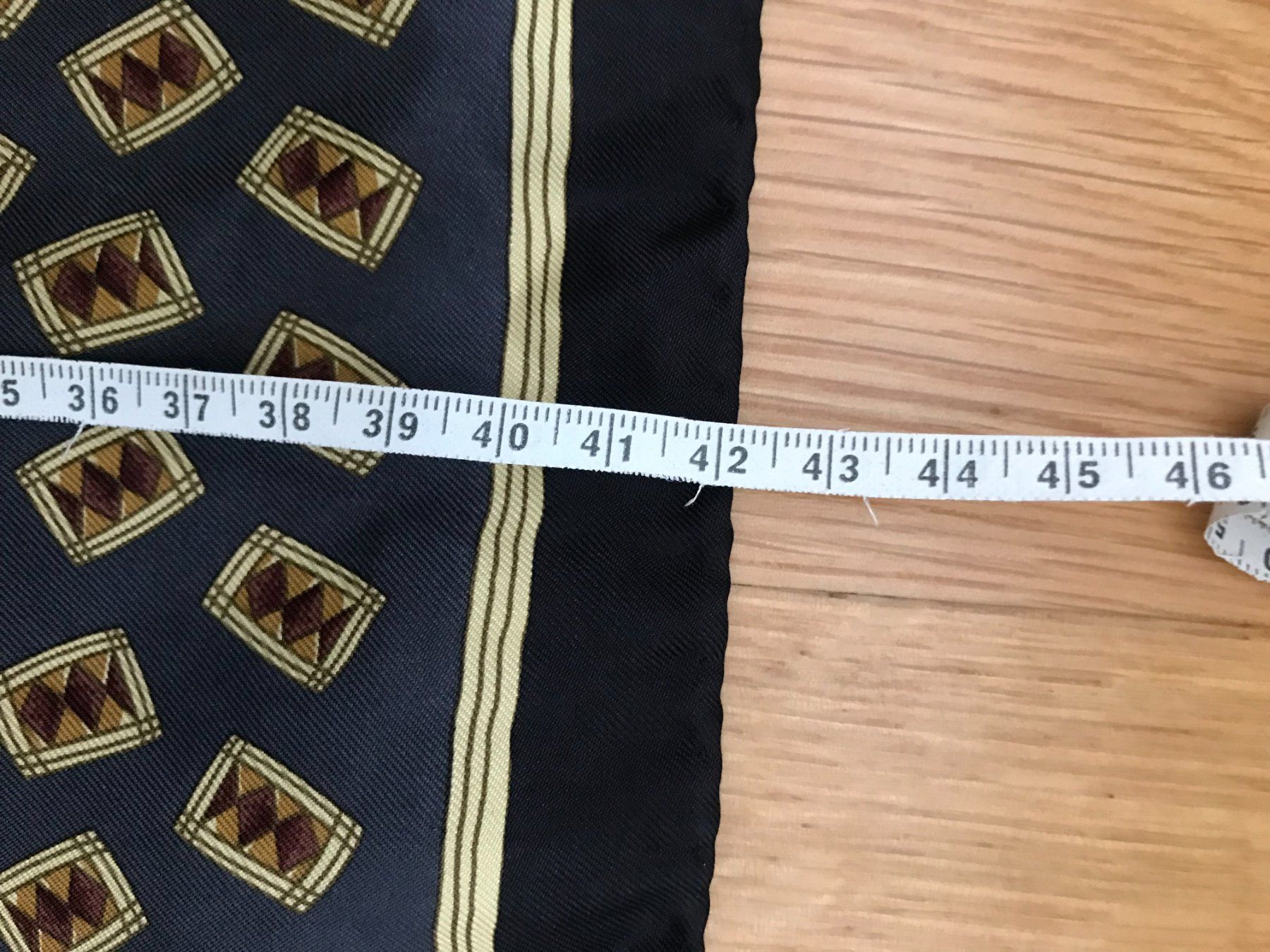 Autres vêtements & accessoires: Einstecktuch / Pochette mit Muster – D'occasion à Zug par WinCi 1