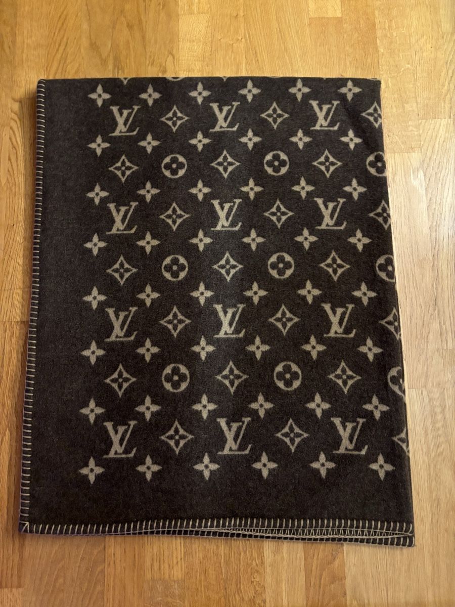 Louis Vuitton Decken: Louis Vuitton Monogram Decke – Gebraucht aus Worblaufen von tbegsr
