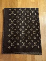 Louis Vuitton Monogram Decke