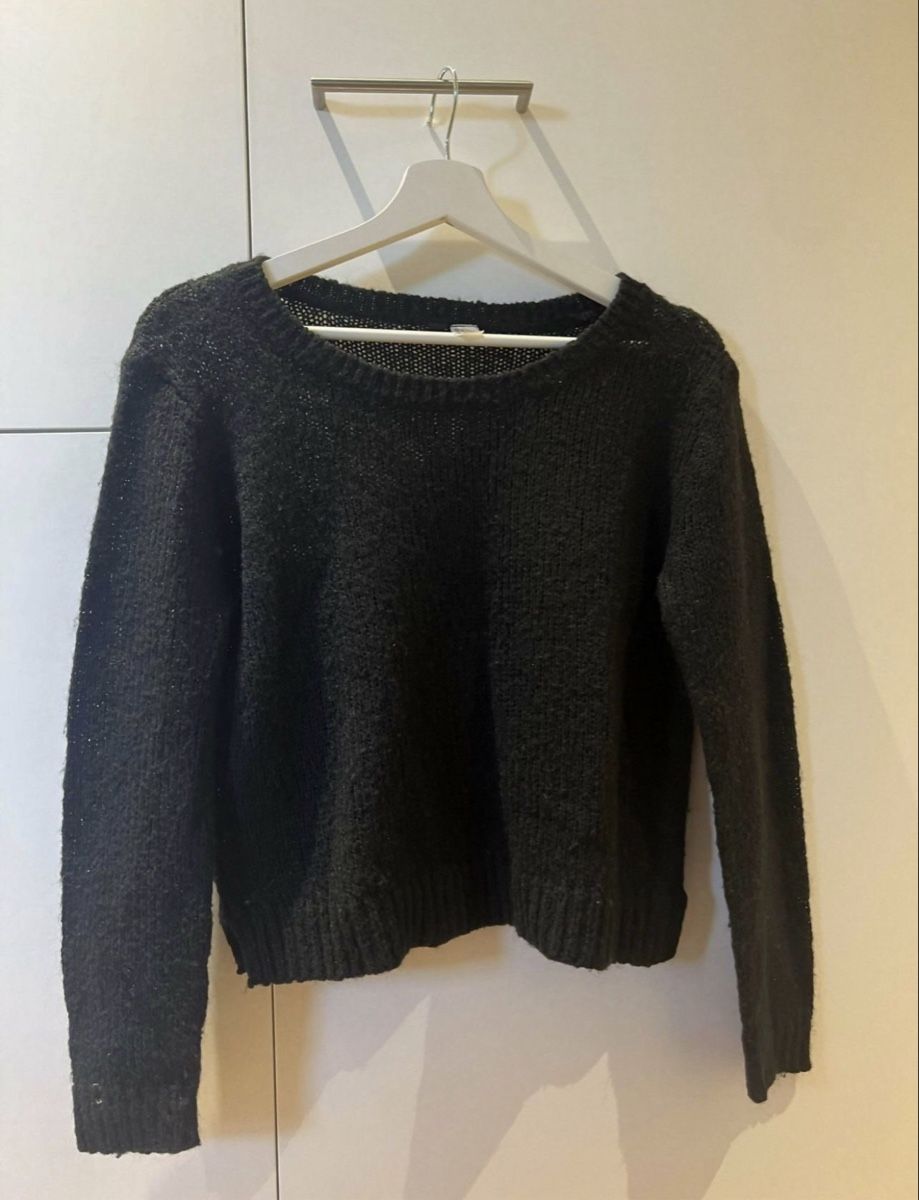 Pullover & Sweatshirts: PULLOVER GRÖSSE S – Gebraucht aus Dübendorf von ali_g7p8