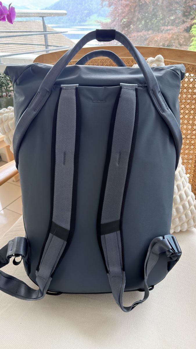 Peak Design Zaini: Peak Design Everyday Tote Bag, Excellent Condition, Ready fo – Nuovo (secondo la descrizione) da  venduto da  1