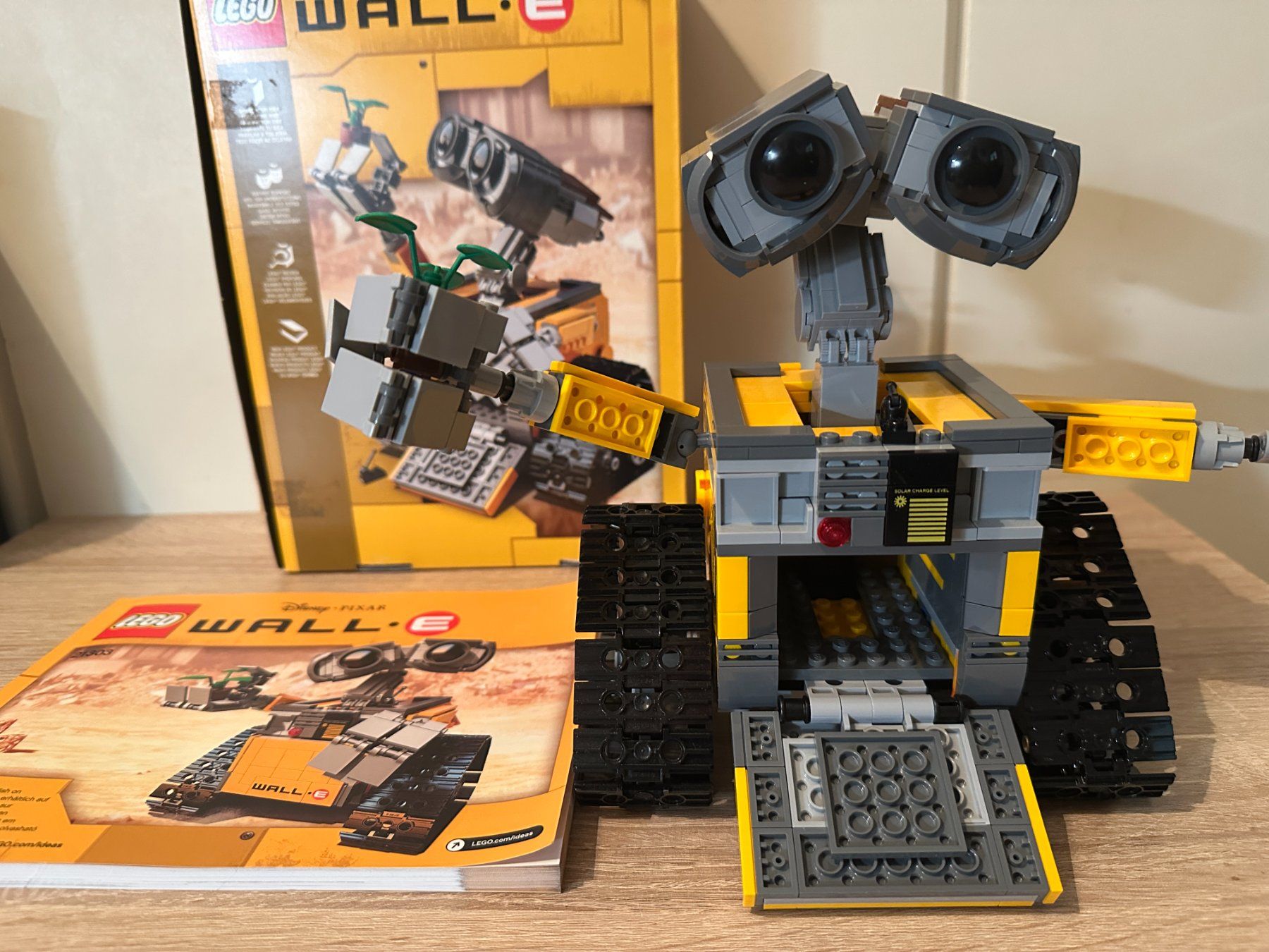 Lego Kit di costruzioni: LEGO 21303 Wall-E – Usato da Basel venduto da Don-Angel 4