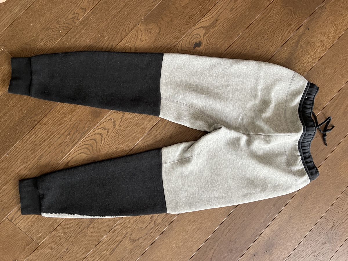 Nike Pantaloni: Nike Jungen Jogginghose Techfleece – Usato da Collex venduto da jam_hsr2 2