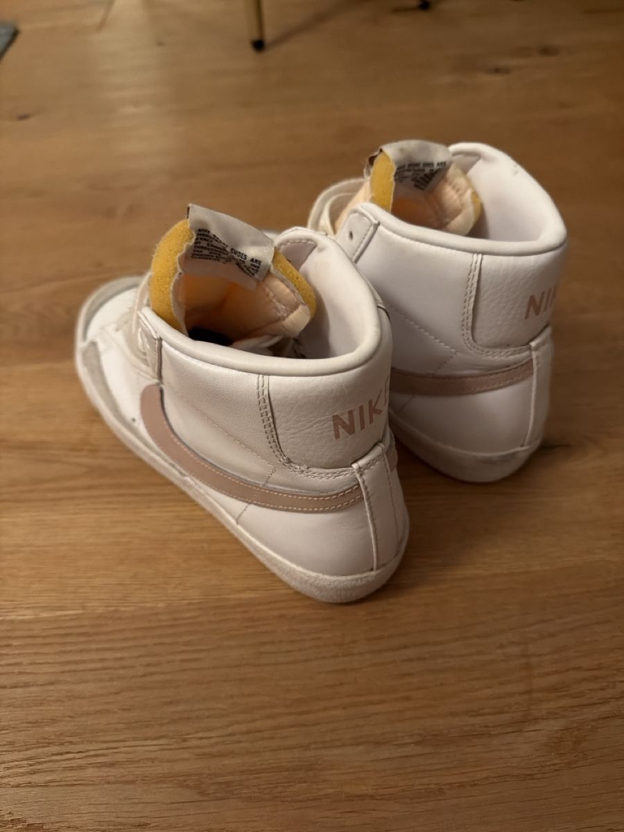 Nike Scarpe da donna: Schuhe Nike – Usato da Davos Platz venduto da boom62 2