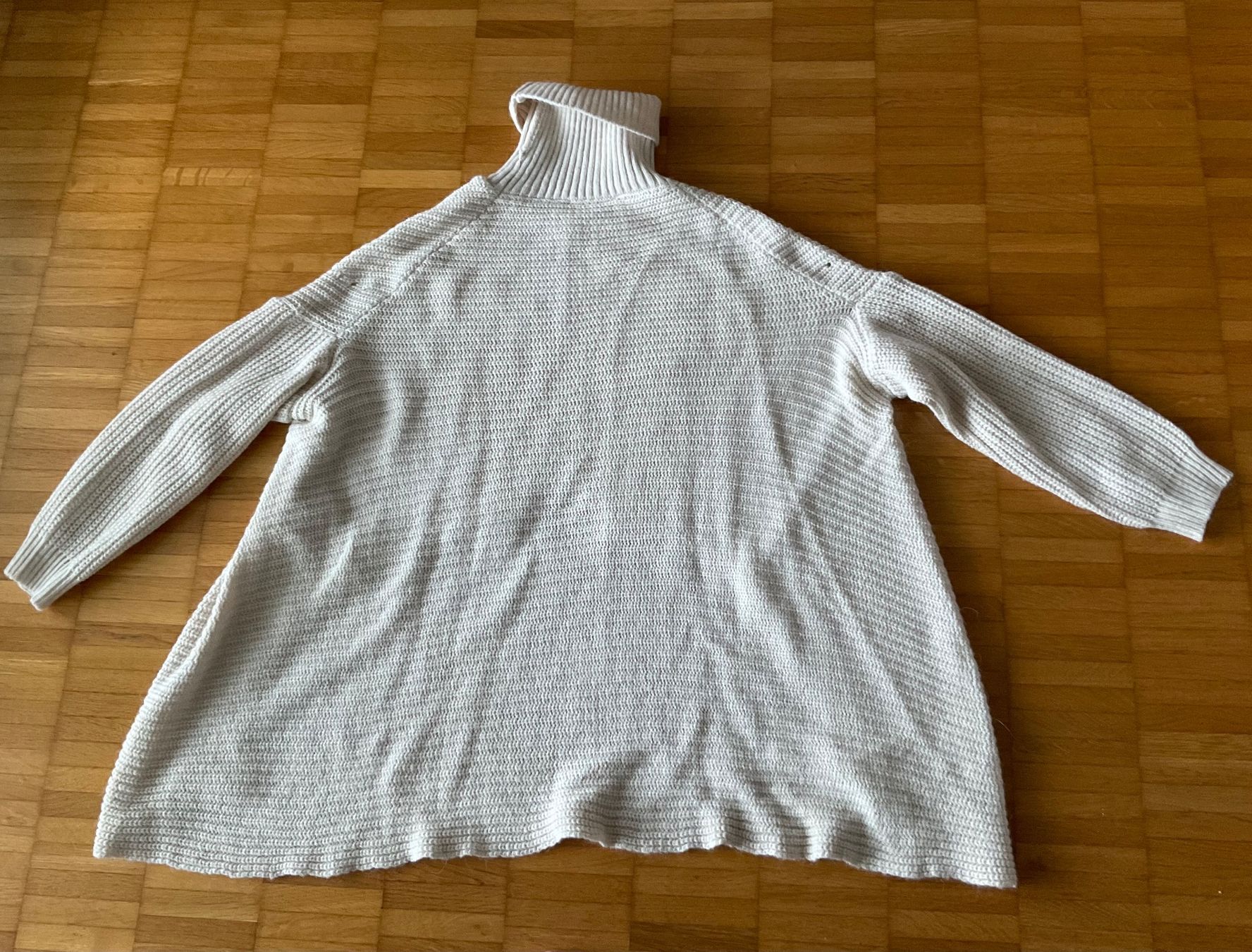 Maglioni & Felpe: RINASCIMENTO Rollkragenpullover spezieller Schnitt M/L – Usato da Weiningen ZH venduto da moon-55 5