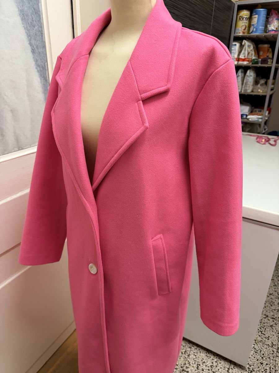Cappotti: Long Manteau rose – Nuovo (secondo la descrizione) da Le Locle venduto da tchanatakoua 2