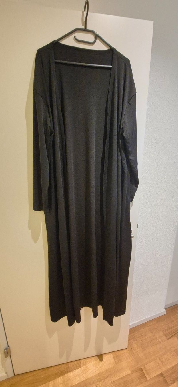 Mäntel: 2 Gothic Mäntel schwarz – Gebraucht aus Knonau von xxj_8g62 1