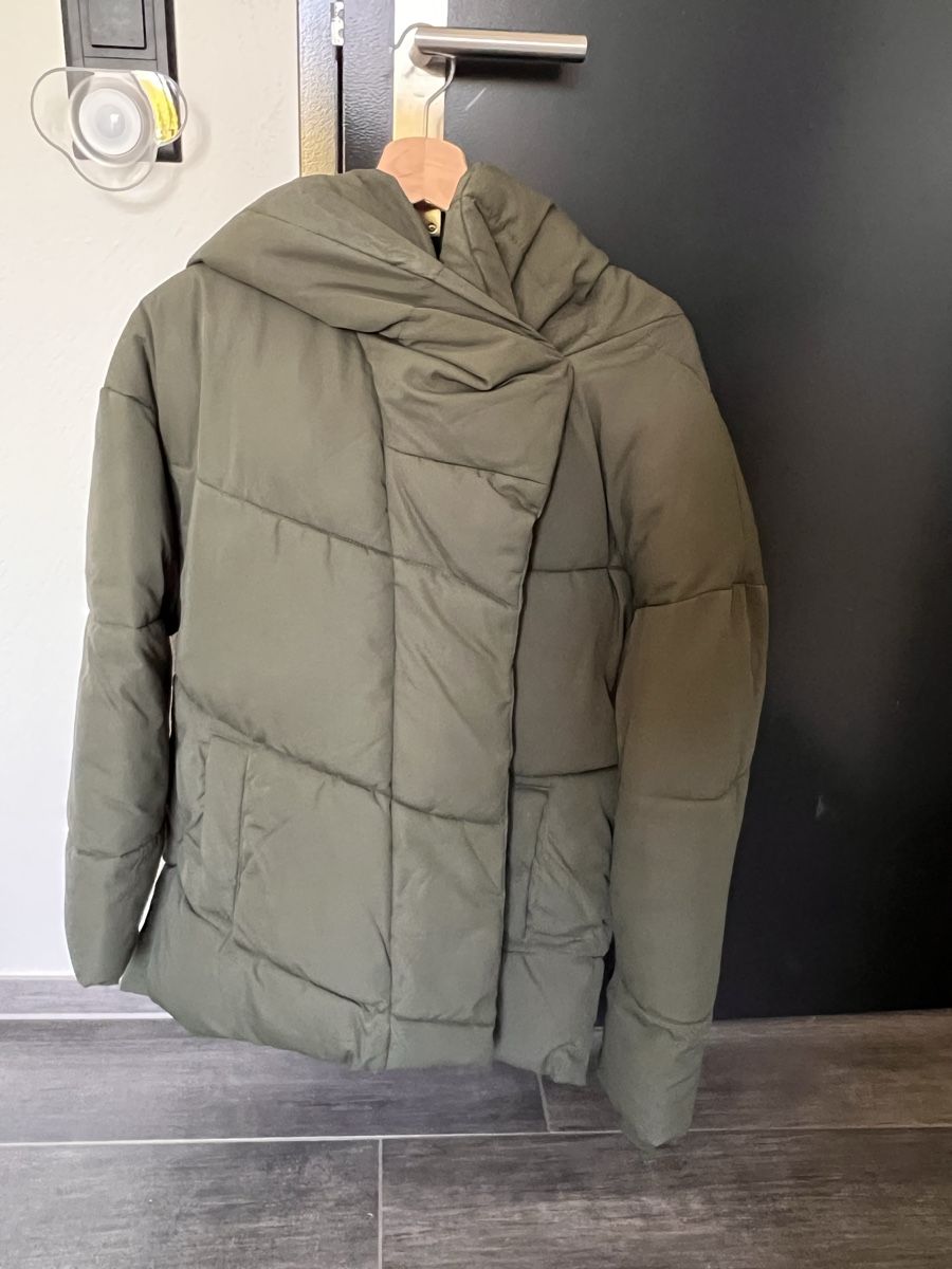 Jacken: Winterjacke  – Neu (gemäss Beschreibung) aus Stäfa von men_2z22