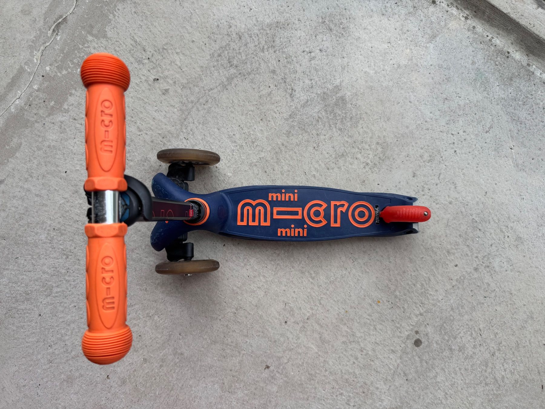 Micro Véhicules pour enfants: Micro Mini Deluxe Kinder-Trottinett – D'occasion à Zürich par mario_st 2