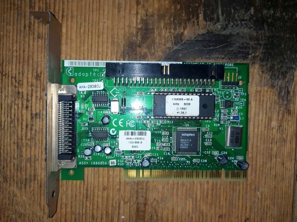 Carte Contrôleur Adaptec SCSI 2930U - AHA-2930U - Sous Blister - Neuf