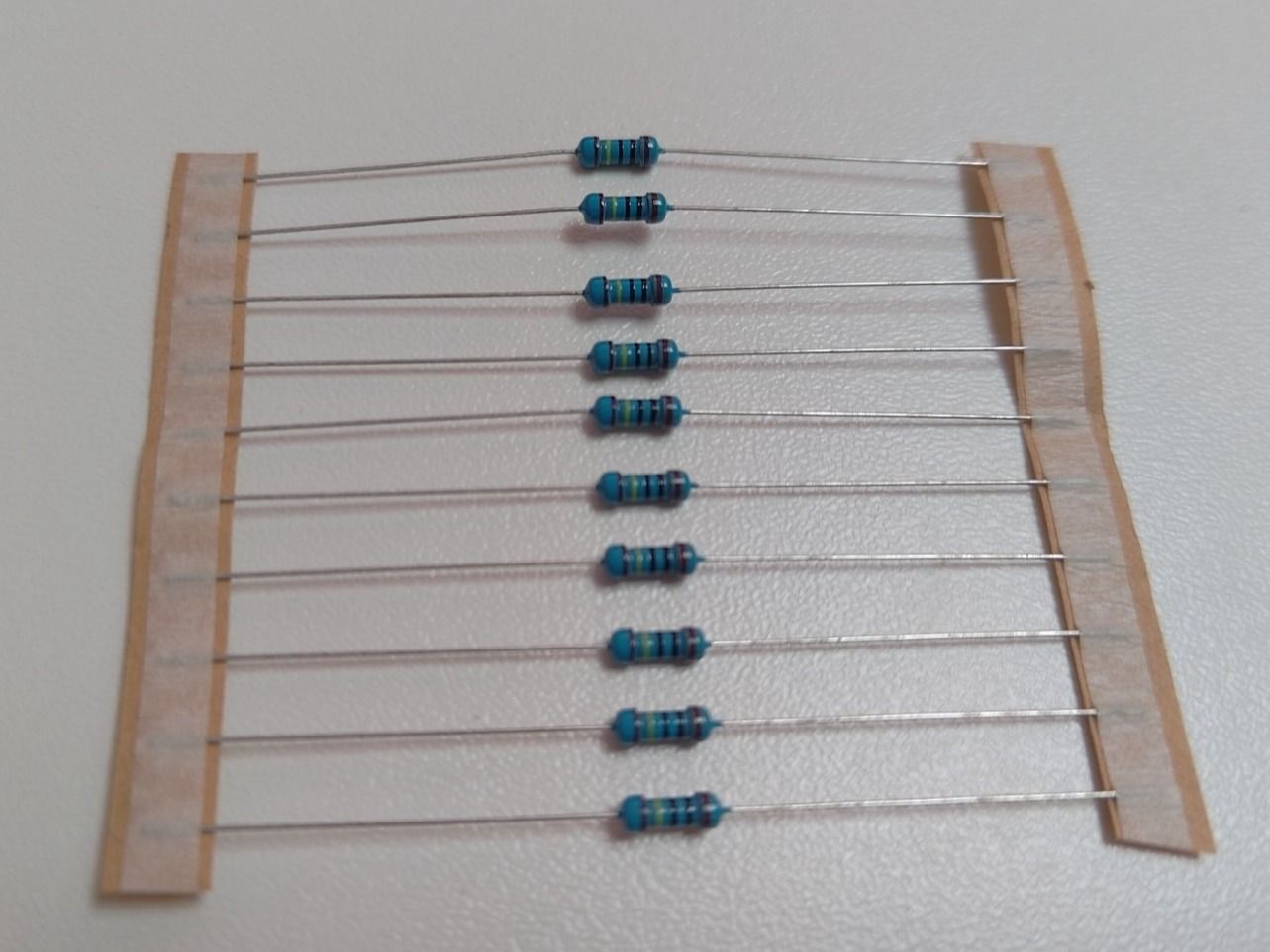Componenti elettronici: Widerstand 2M Ohm ¼W 1% (10er Pack) – Nuovo (secondo la descrizione) da Liestal venduto da Kratzilla
