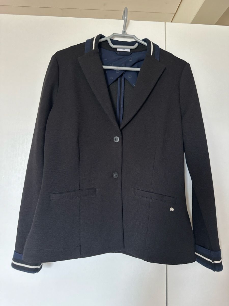 Gerry Weber Jacken: Damen Blazer GERRY WEBER Grösse 38 schwarz – Gebraucht aus Buchs AG von Dasmusstduhaben